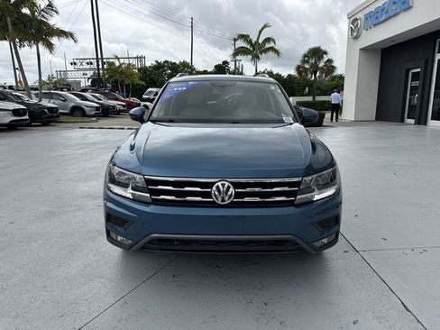Used 2018 Volkswagen Tiguan SE AWD/4WD image 8