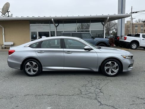 Used 2020 Honda Accord EX image 10