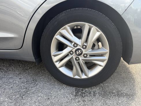 Used 2019 Hyundai Elantra SEL w/ Cargo Package image 21