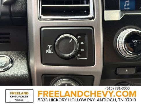 Used 2016 Ford F150 Platinum w/ Equipment Group 701A Luxury AWD/4WD image 31
