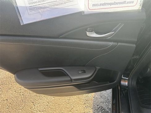 Used 2022 Honda Insight Touring image 19