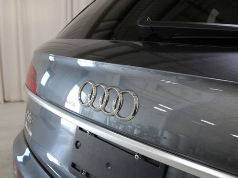 Used 2023 Audi Q5 2.0T Premium w/ Convenience Package AWD/4WD image 33