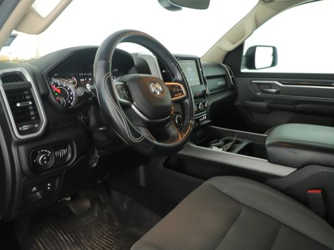 Used 2019 RAM 1500 Big Horn AWD/4WD image 13