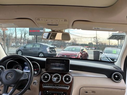 Used 2017 Mercedes-Benz GLC 300 GLC 300 Sport Utility 4D w/ Premium 2 Package image 37