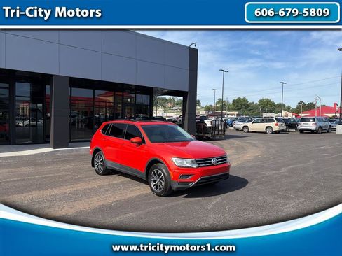 Used 2019 Volkswagen Tiguan SE FWD image 1