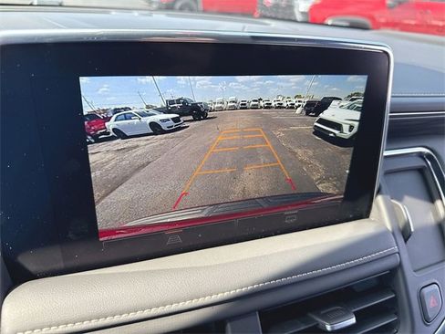 Used 2023 GMC Yukon SLT image 17