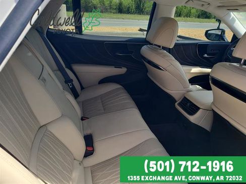 Used 2019 Lexus LS 500 w/ Interior Upgrade Package RWD image 26
