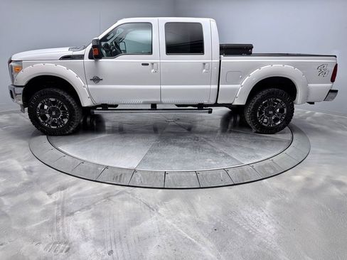 Used 2014 Ford F250 Lariat w/ Lariat Ultimate Package AWD/4WD image 8