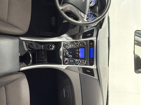 Used 2011 Hyundai Sonata GLS FWD image 24