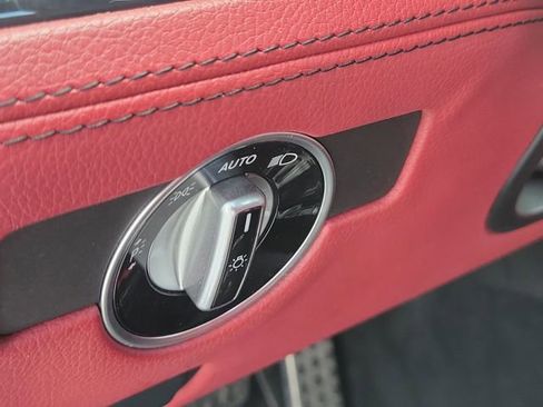 Used 2013 Mercedes-Benz SL 550 image 19