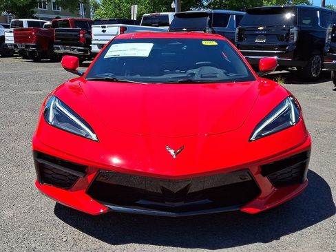 Used 2024 Chevrolet Corvette Stingray Preferred Cpe w/ 2LT RWD image 2
