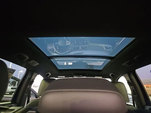 Used 2024 Volkswagen Tiguan SEL R-Line image 39