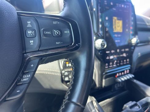 Used 2022 RAM 1500 Limited AWD/4WD image 14