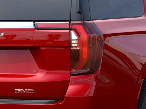 New 2026 GMC Yukon XL Denali w/ LPO, Floor Liner Package RWD image 11