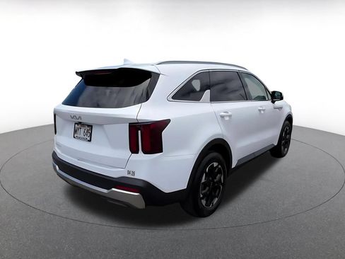 Used 2024 Kia Sorento S FWD image 14