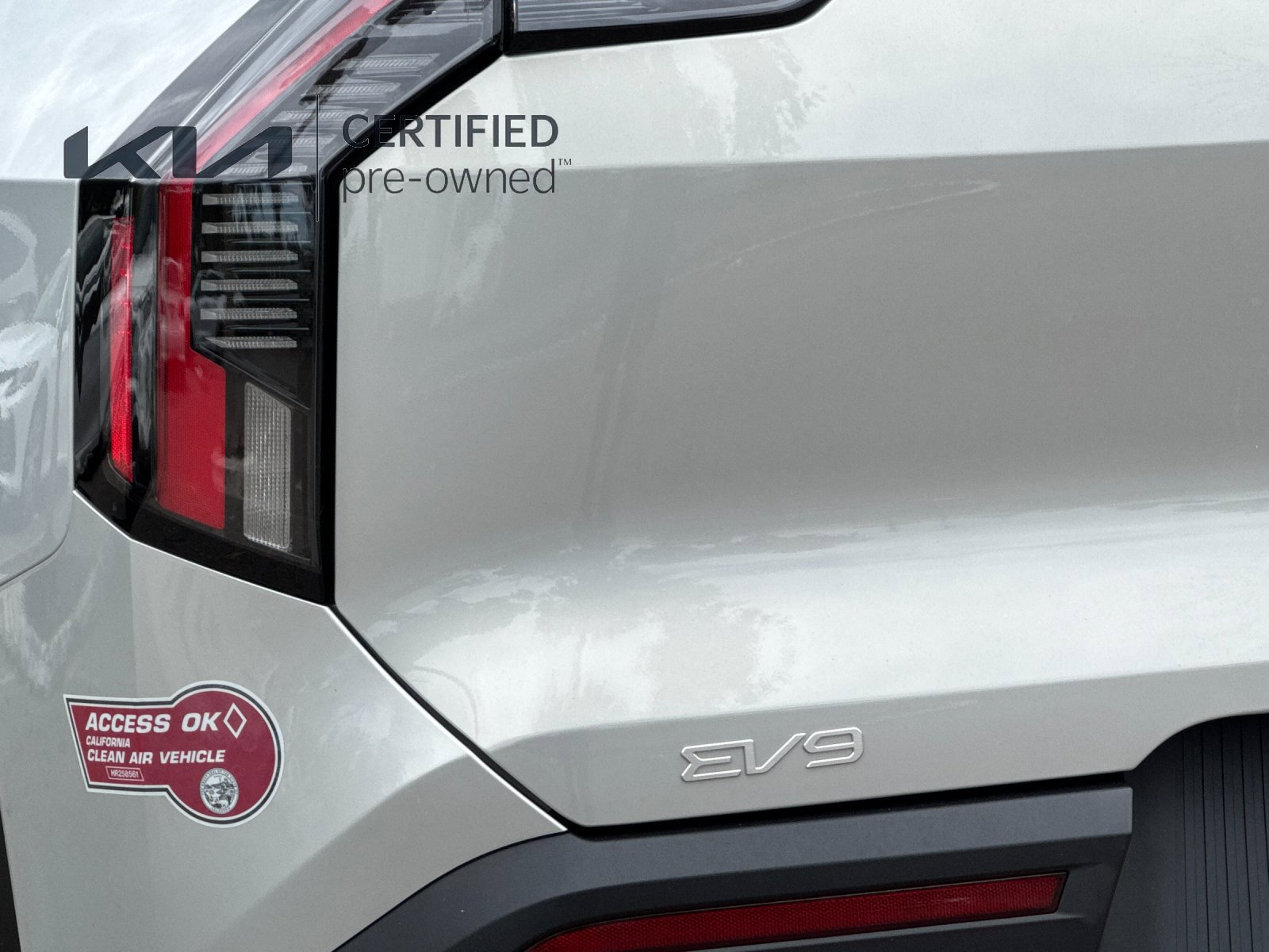 Certified 2024 Kia EV9 Wind AWD/4WD image 27