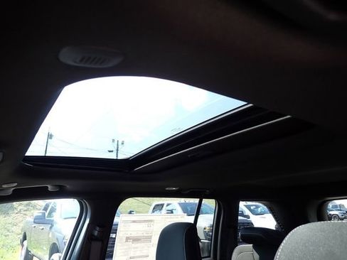 New 2025 Jeep Grand Cherokee Laredo X image 19