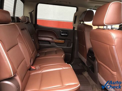 Used 2016 Chevrolet Silverado 3500 High Country w/ Duramax Plus Package image 38