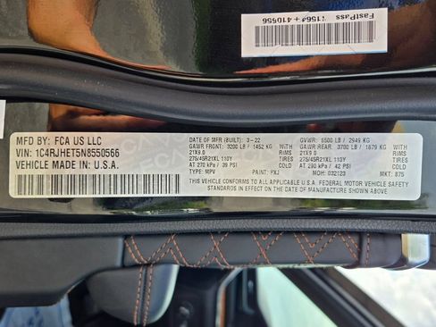 Used 2022 Jeep Grand Cherokee Summit AWD/4WD image 34