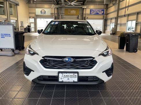 Used 2025 Subaru Impreza 2.0i image 2