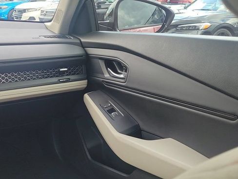 Used 2025 Honda Accord SE image 4