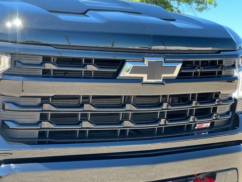 Used 2026 Chevrolet Silverado 1500 LT Trail Boss w/ Convenience Package II AWD/4WD image 46
