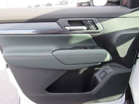 New 2026 GMC Terrain AT4 w/ Convenience Package III image 11