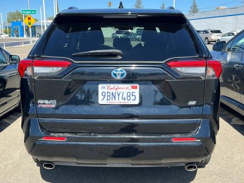 Used 2021 Toyota RAV4 SE AWD/4WD image 5