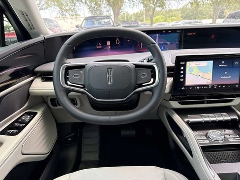 New 2026 Lincoln Nautilus Premier AWD/4WD image 17