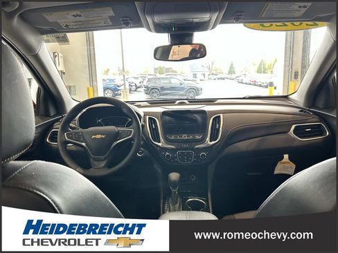Used 2023 Chevrolet Equinox Premier AWD/4WD image 16