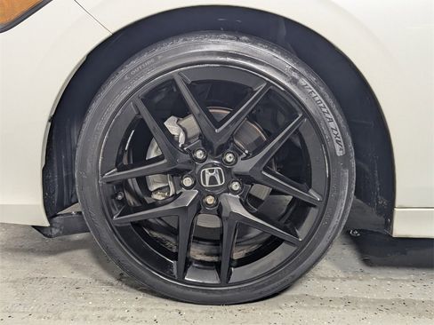 Used 2023 Honda Civic Sport image 9