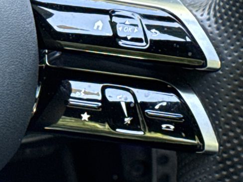 Used 2022 Mercedes-Benz C 300 Sedan image 28