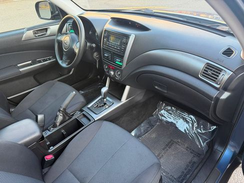 Used 2012 Subaru Forester 2.5X Premium AWD/4WD image 9