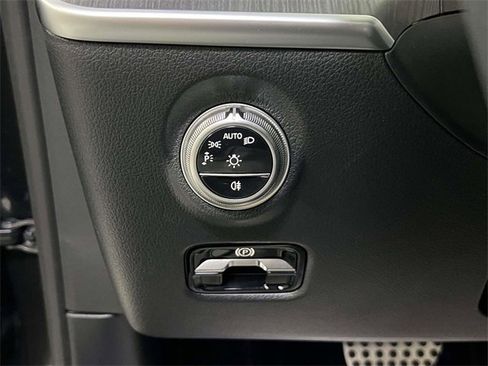 New 2026 Mercedes-Benz C 43 AMG 4MATIC Sedan image 21