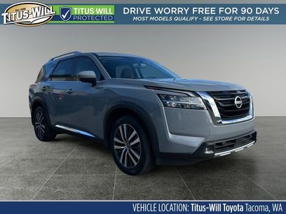 Used 2022 Nissan Pathfinder Platinum w/ Cargo Package