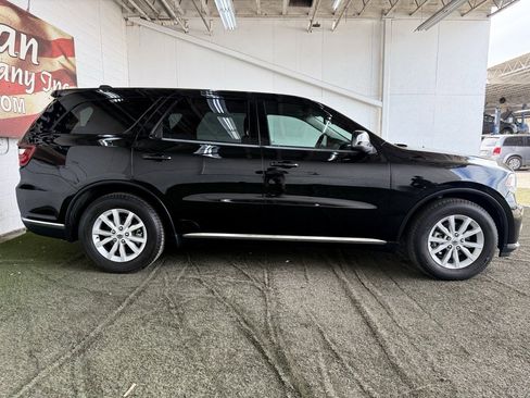 Used 2019 Dodge Durango SXT w/ 3rd Row Seating Group image 7