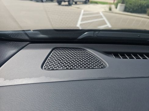 Used 2025 Chrysler Pacifica Select FWD image 17