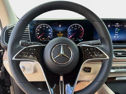 Used 2026 Mercedes-Benz GLE 450 4MATIC image 24