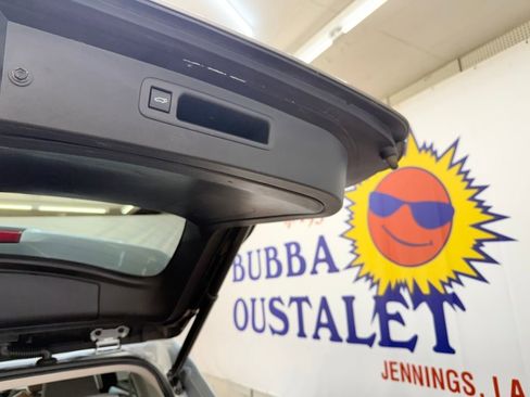 Used 2023 Toyota Highlander LE image 21