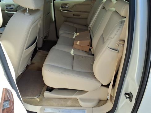 Used 2008 Cadillac Escalade EXT Base image 12