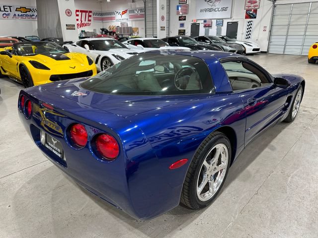 Used 2004 Chevrolet Corvette Coupe w/ Preferred Equipment Group RWD image 29