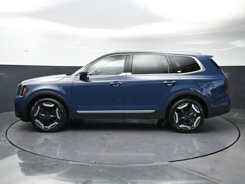 Used 2024 Kia Telluride EX AWD/4WD image 8