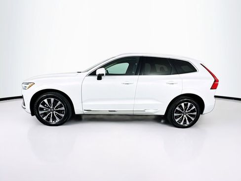 Used 2023 Volvo XC60 B5 Plus image 6