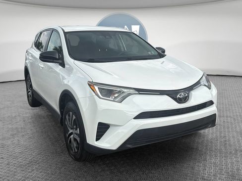Used 2018 Toyota RAV4 LE w/ Carpet Mat Package AWD/4WD image 1