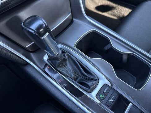 Used 2022 Honda Accord Sport image 25