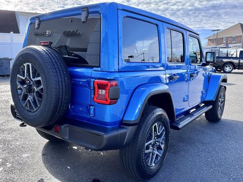 New 2026 Jeep Wrangler Sahara image 7