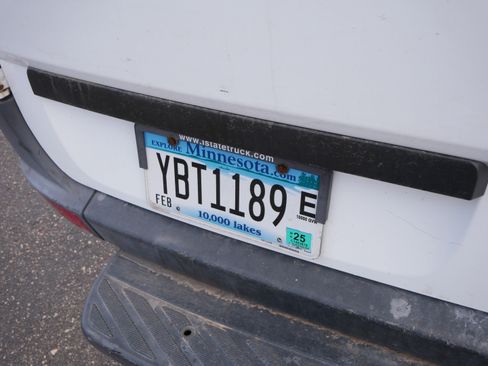 Used 2015 Freightliner Sprinter 3500 image 10