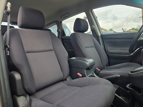 Used 2003 Toyota Matrix XR image 16