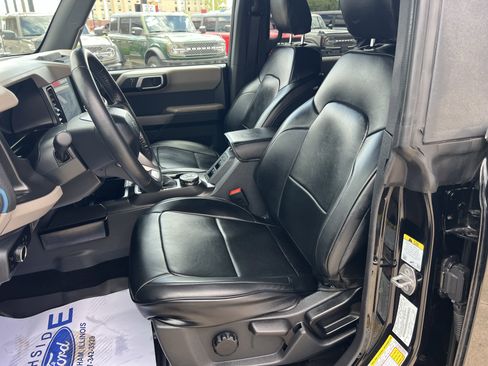 Used 2023 Ford Bronco Wildtrak AWD/4WD image 13