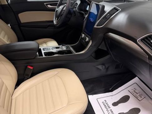 Used 2024 Ford Edge SEL w/ Convenience Package AWD/4WD image 10